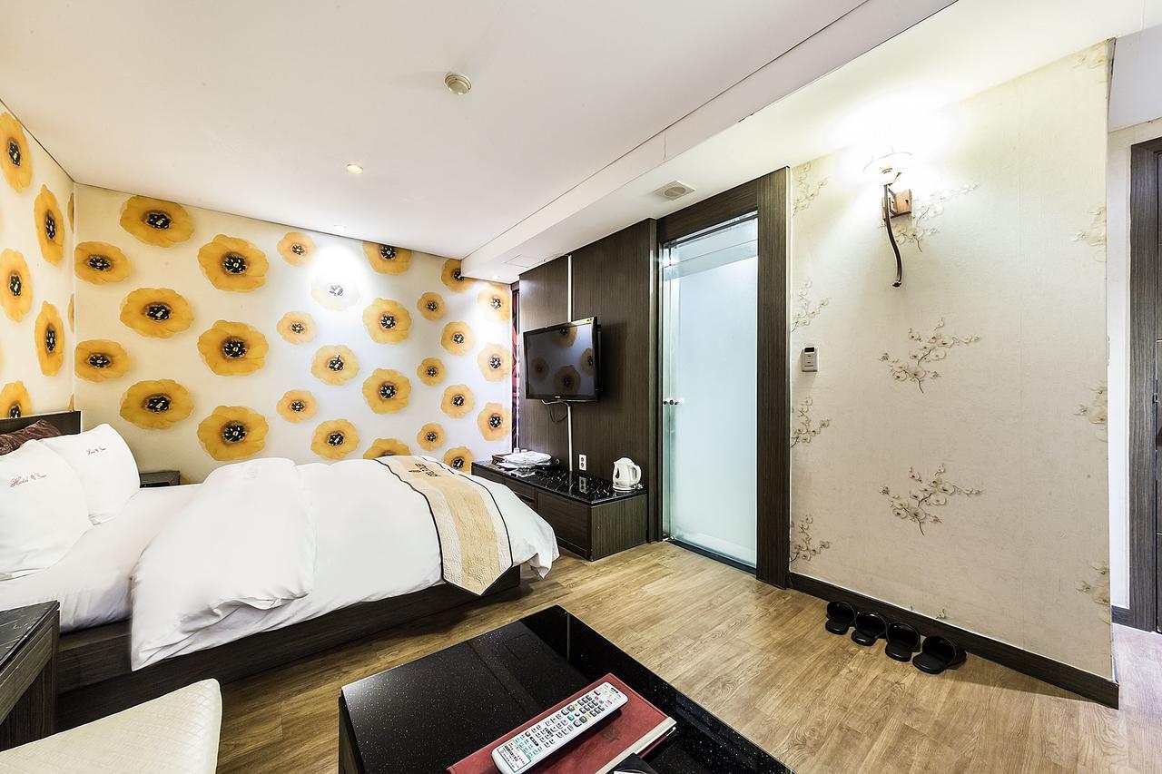 Flower Hotel Seoul Exterior photo